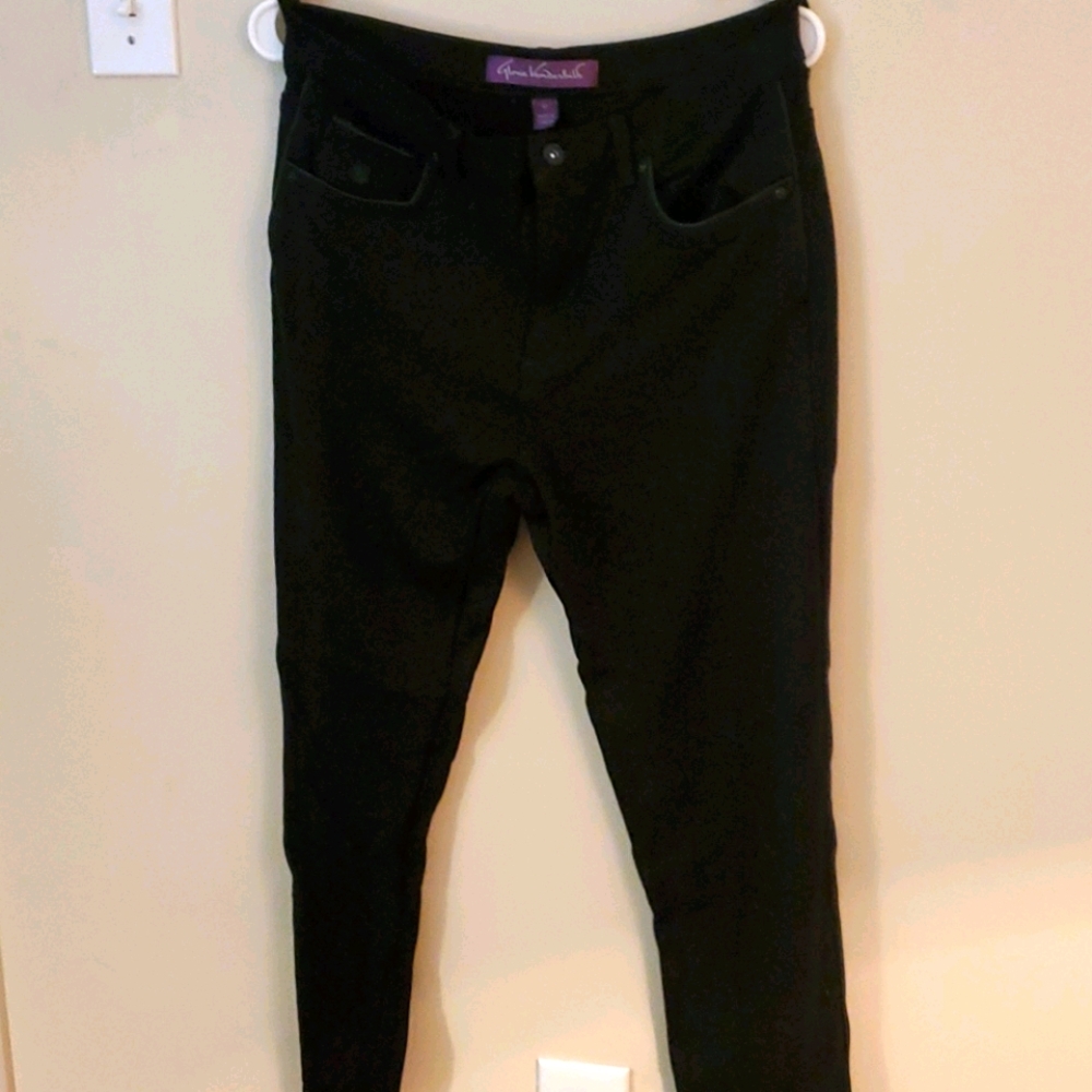 Black jeans from Gloria Vanderbilt